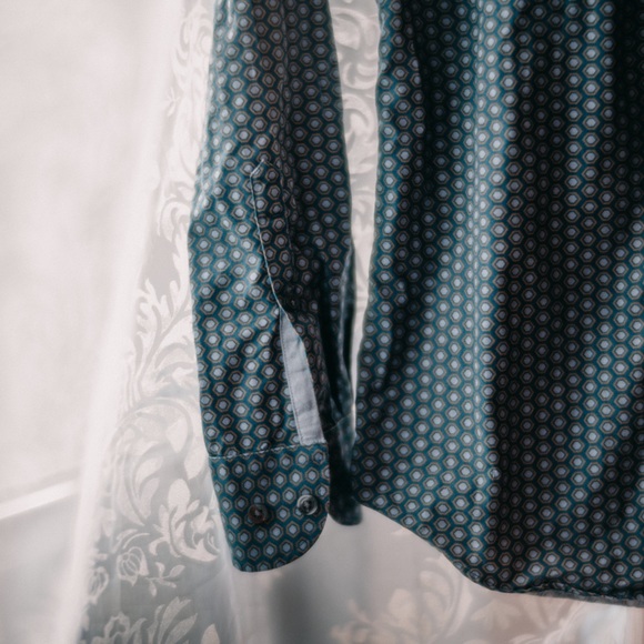 Charles Tyrwhitt Button Down - Extra Slim Fit - Picture 2 of 8